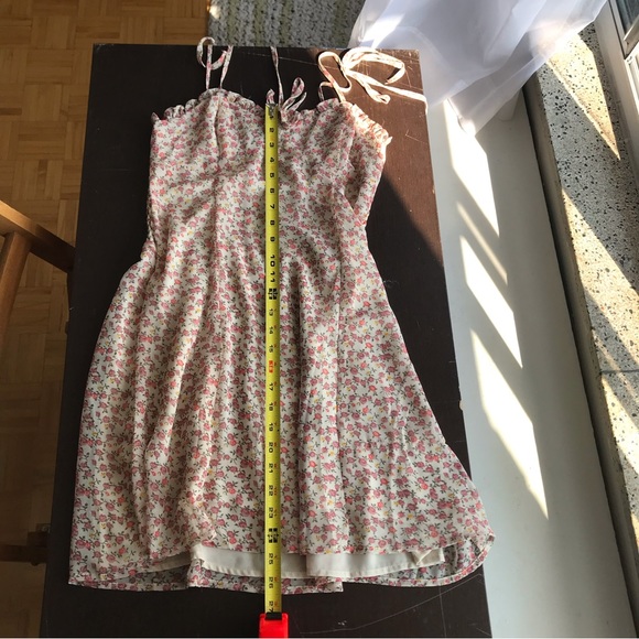 Urban Outfitters sweet floral print dress - Picture 9 of 11